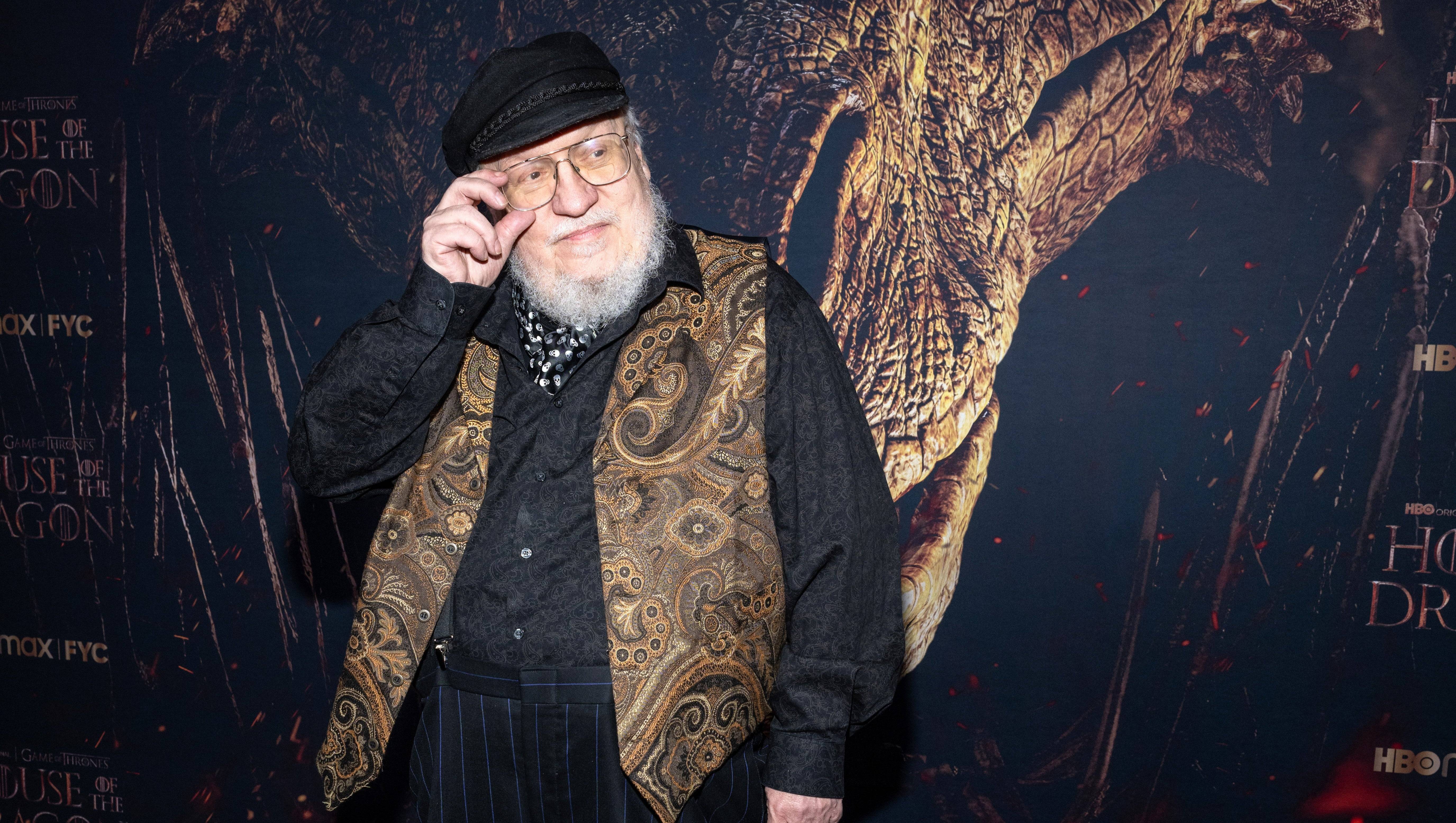 George RR Martin က 'အဲလ်ဒေးလက်စွပ်ထဲကရုပ်ရှင်တစ်ခုလုပ်တာအကြောင်းပြောဖို့ပြောကြတယ်' ဟုထုတ်ဖော်ပြောကြားသည်။