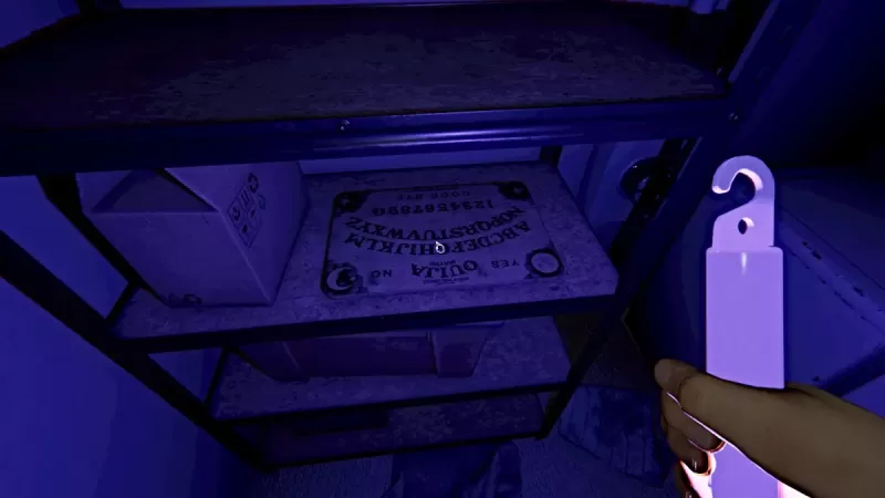 Ouija Board in Phasmophobia
