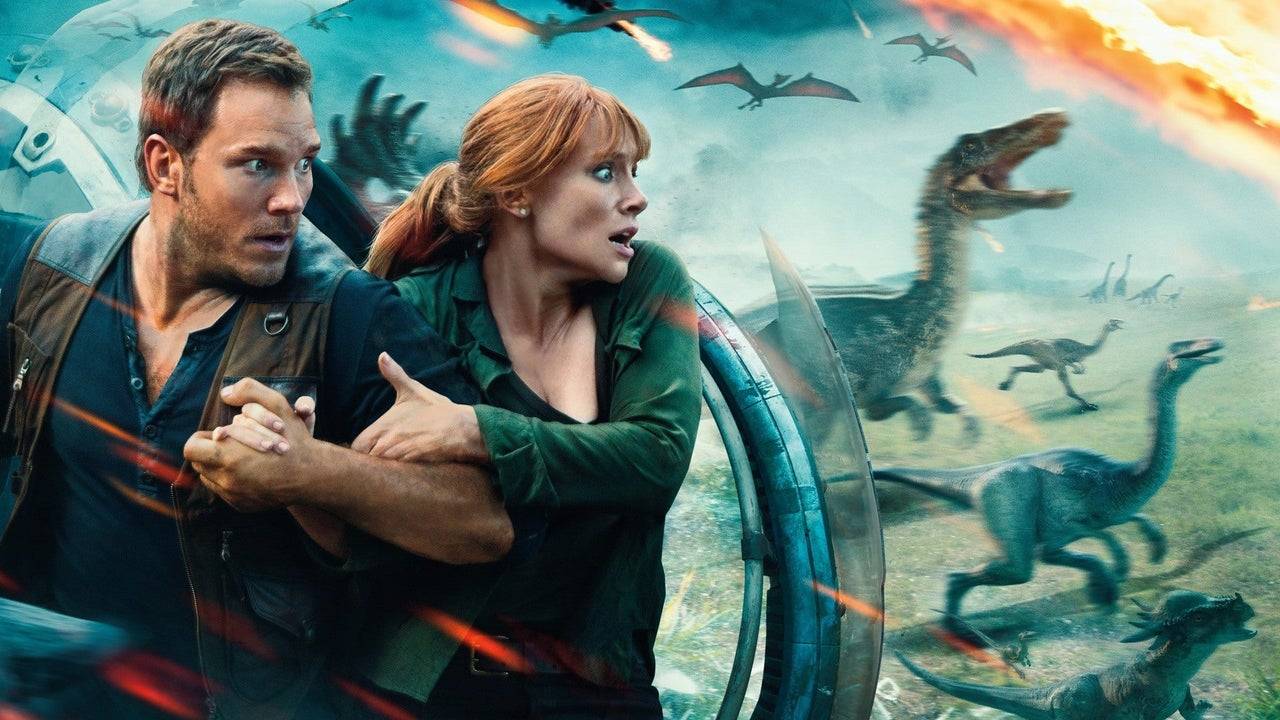 Jurassic World: Fallen Kingdom Poster